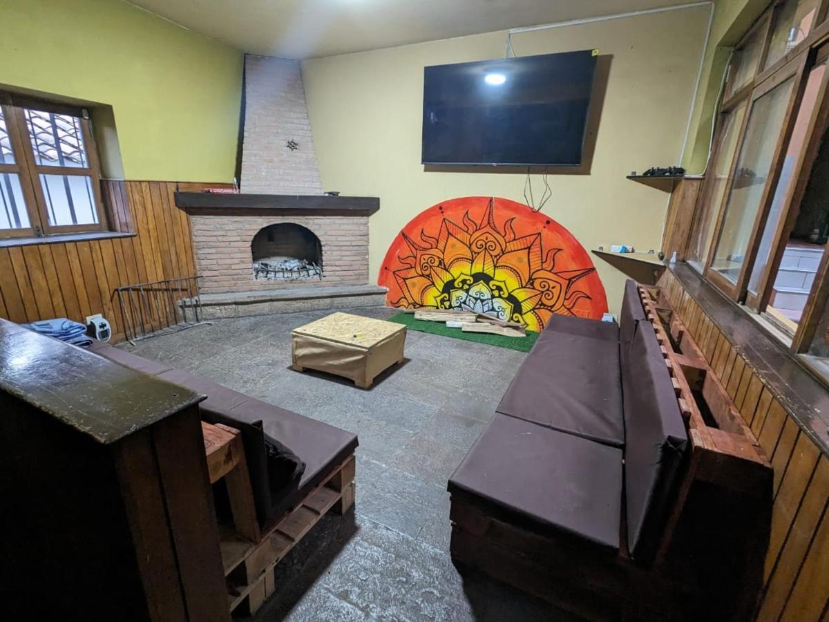 Lord Shiva Hostel クスコ エクステリア 写真